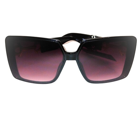 SAVE UP TO 50% OFF ROYAL GIRLZ CLOSET & BOUTIQUE DESIGNER SUNGLASSES SALE! - Picture 9 of 11